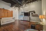 214 Travis St - Photo 16