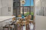 214 Travis St - Photo 3