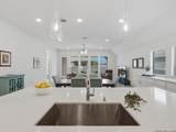 1833 Luna St - Photo 16