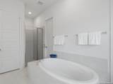1833 Luna St - Photo 32