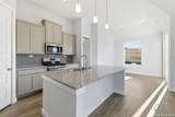 114 Scott Square - Photo 7