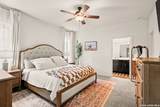 4909 Hallies Gdn - Photo 10
