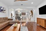 1235 Ganton - Photo 15
