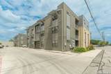 711 Frio - Photo 26