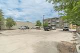 711 Frio - Photo 31