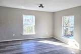 1360 Essex St - Photo 4