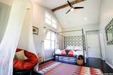 810 Oakwood - Photo 31