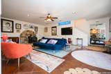 810 Oakwood - Photo 7