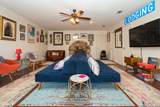 810 Oakwood - Photo 9