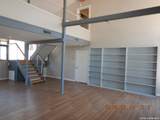 122 Downing - Photo 11