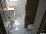 122 Downing - Photo 19