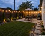4937 Hallies Gdn - Photo 10