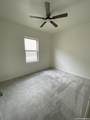 4937 Hallies Gdn - Photo 19