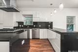 115 Saint Charles - Photo 11