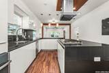 115 Saint Charles - Photo 13