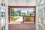 115 Saint Charles - Photo 21