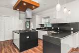 115 Saint Charles - Photo 8