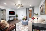 559 W Nacogdoches St - Photo 10