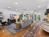 123 Saint Dennis - Photo 2
