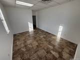9809 Mccullough Ave - Photo 15