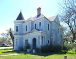 311 Broadway St - Photo 1