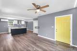 146 Roslyn Ave - Photo 4