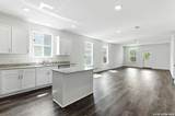 204 Jersey Lane - Photo 3
