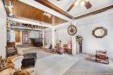 1927 Woodlawn Ave - Photo 17