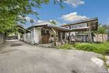 1927 Woodlawn Ave - Photo 19