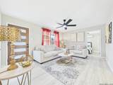 447 Rampart - Photo 11