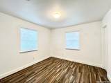 2106 Henrietta St - Photo 14