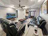 1103 Hidalgo St - Photo 4