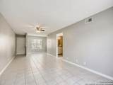 923 Vance Jackson - Photo 11