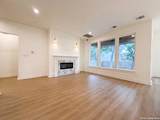 4211 Honeycomb St - Photo 9