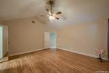 25811 Green River Dr - Photo 22