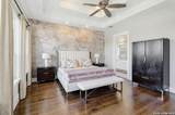 643 Menger Spgs - Photo 21