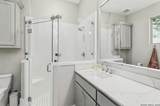 643 Menger Spgs - Photo 30
