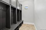 643 Menger Spgs - Photo 36