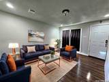 415 Erskine - Photo 2