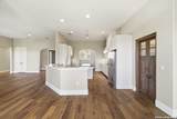 2004 Crown View Dr - Photo 17
