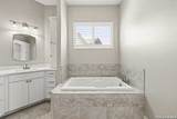 2004 Crown View Dr - Photo 29