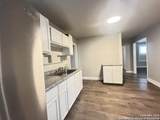 621 Elmendorf - Photo 6