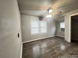 621 Elmendorf - Photo 7