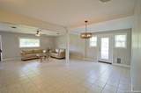 702 Schubert - Photo 6
