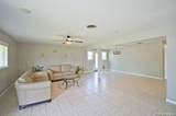 702 Schubert - Photo 7