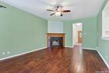 946 Riverstone Dr - Photo 7