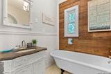 103 Saint Charles - Photo 13