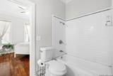 103 Saint Charles - Photo 18