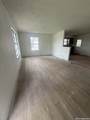 1025 Bowen St - Photo 2