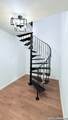 1439 Peterson Ave - Photo 14